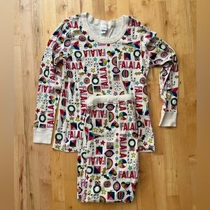 Like new holiday Hanna Andersson Fa La La jammies (read below for sizing)